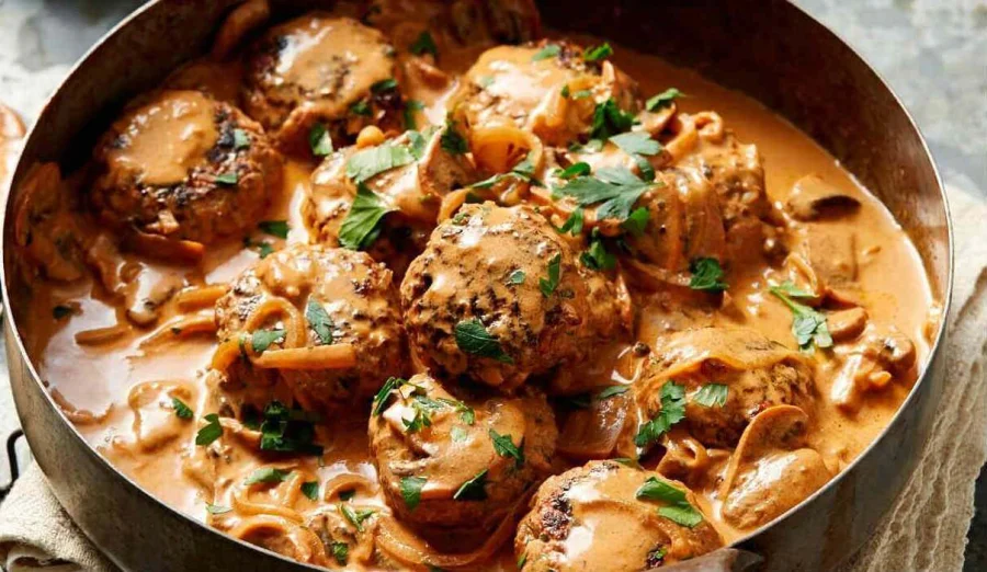 Beef Rissoles with Stroganoff Sauce